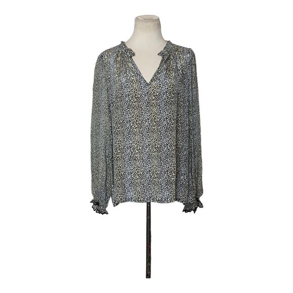 Velvet by Graham & Spencer Leopard Printed Blouse size Large - Picture 8 of 9